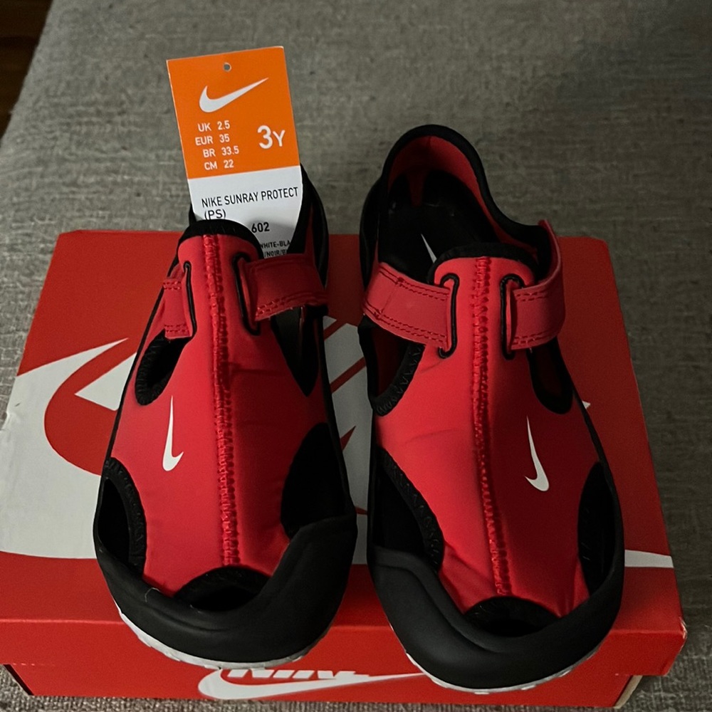 Nike Sun Ray Protect sandals